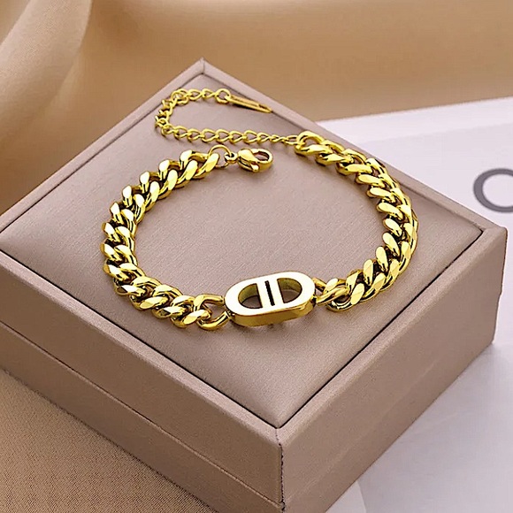 Double D Gold Plated Stainless Steel Necklace Matching Bracelet Set - Picture 4 of 4